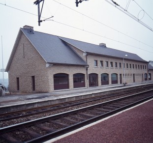 Marbehan  - SNCB K04496-02.jpg